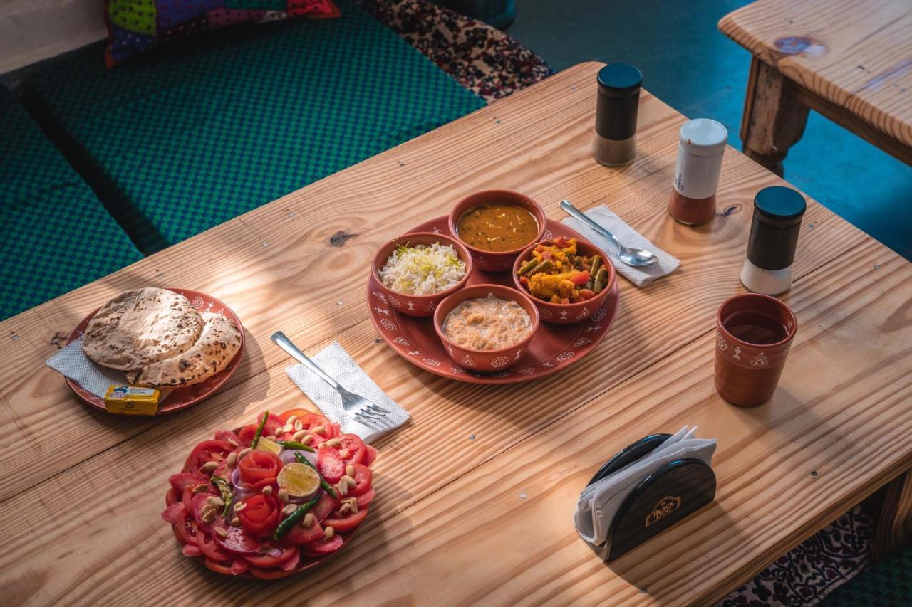 Hotel The Moksham Rishikesh Bagian luar foto