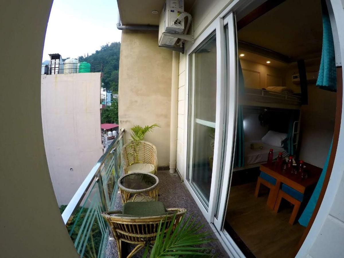 Hotel The Moksham Rishikesh Bagian luar foto