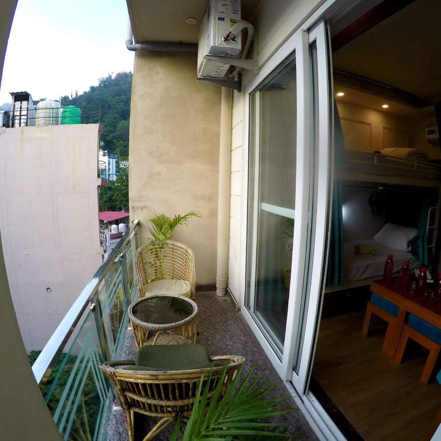 Hotel The Moksham Rishikesh Bagian luar foto