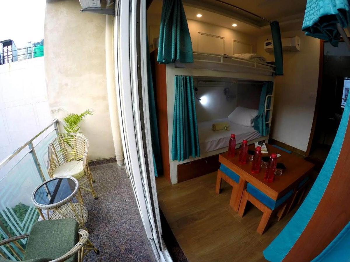 Hotel The Moksham Rishikesh Bagian luar foto