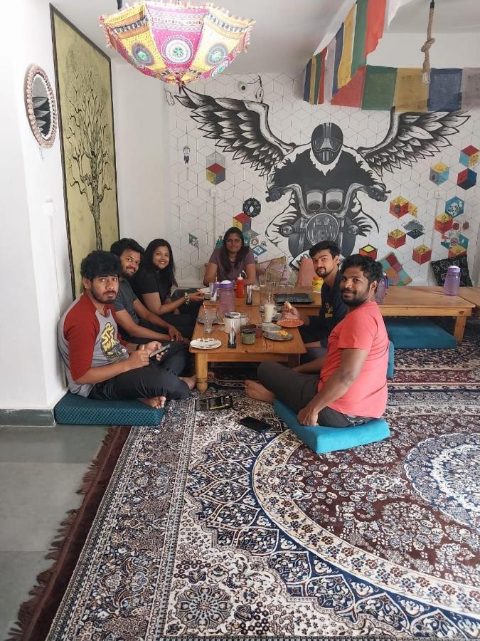 Hotel The Moksham Rishikesh Bagian luar foto